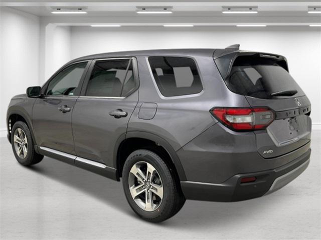 new 2025 Honda Pilot car, priced at $47,050
