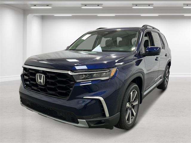 new 2025 Honda Pilot car, priced at $51,780