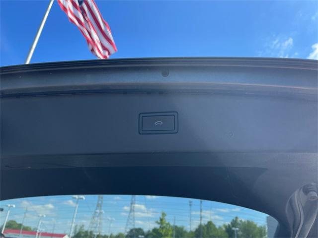used 2022 Volkswagen Tiguan car, priced at $19,255