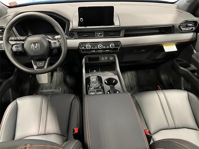 new 2025 Honda Pilot car, priced at $51,305