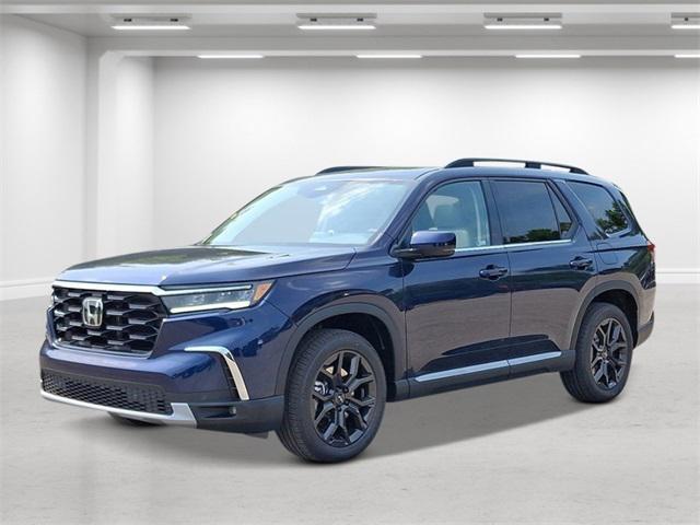 new 2025 Honda Pilot car, priced at $52,950