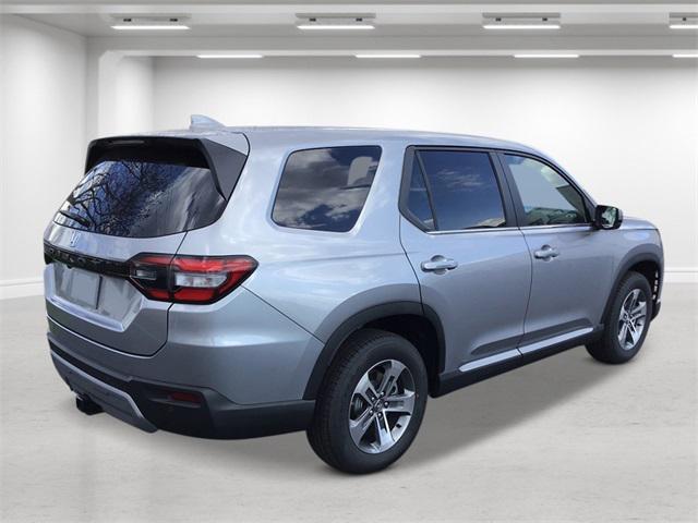 new 2025 Honda Pilot car, priced at $47,800
