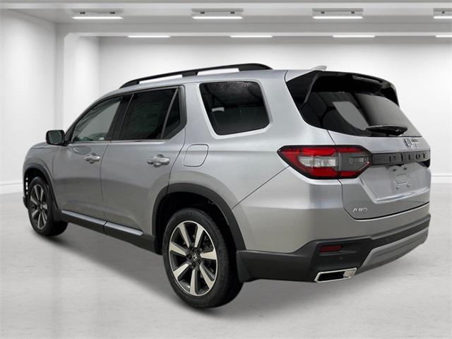 new 2025 Honda Pilot car, priced at $51,095