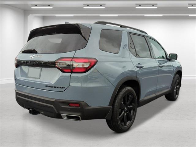 new 2025 Honda Pilot car, priced at $58,205