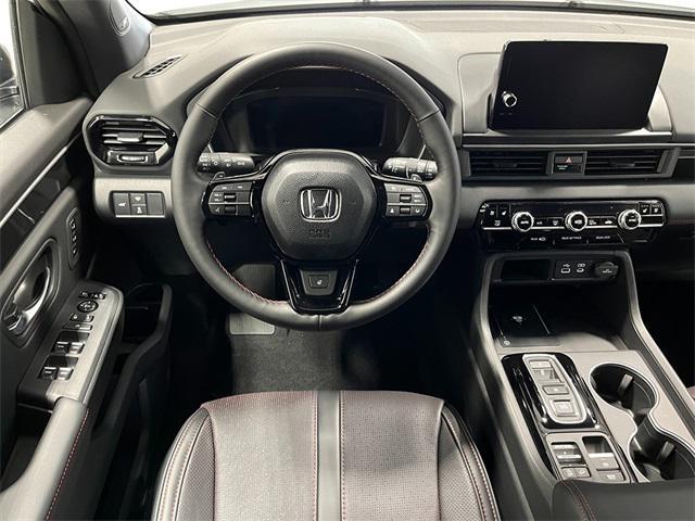 new 2025 Honda Pilot car, priced at $58,205