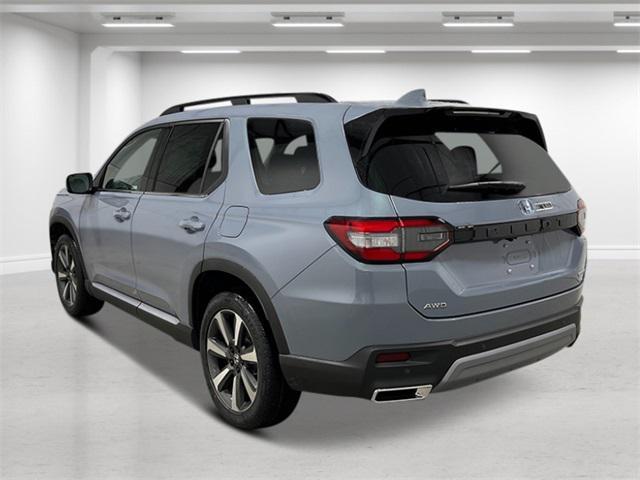 new 2025 Honda Pilot car, priced at $52,235