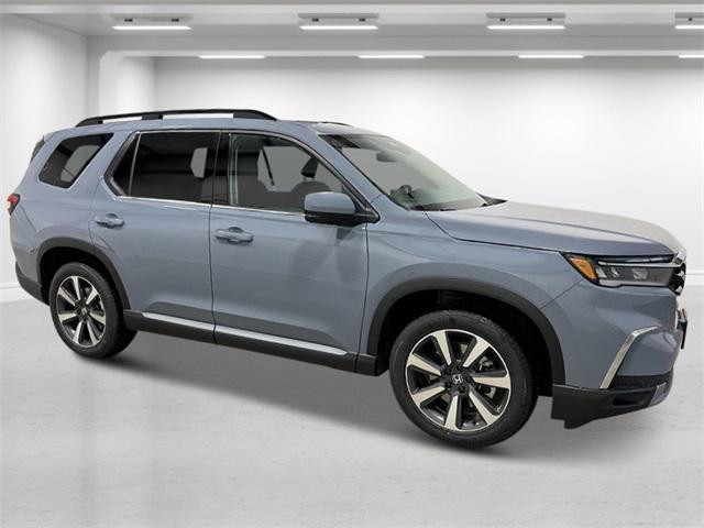 new 2025 Honda Pilot car, priced at $52,235