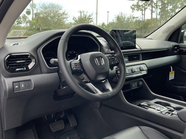 new 2025 Honda Pilot car, priced at $50,040