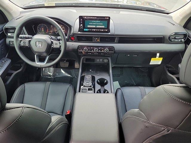 new 2025 Honda Pilot car, priced at $47,550