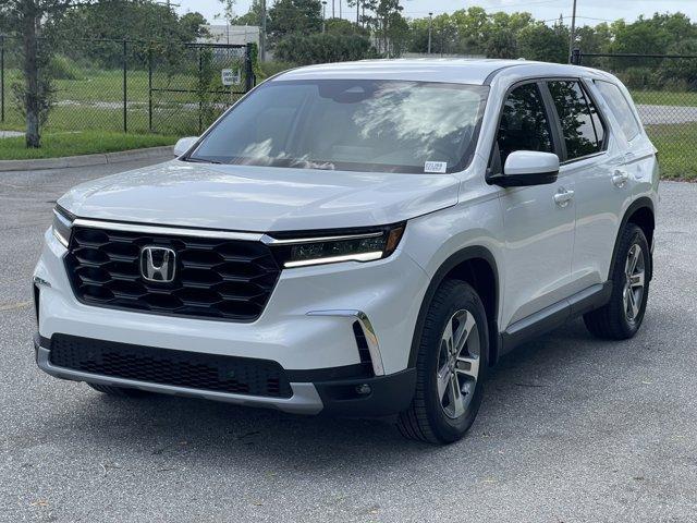 new 2025 Honda Pilot car, priced at $45,780