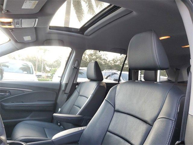 used 2022 Honda Pilot car, priced at $31,897