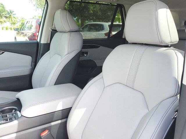 new 2025 Honda Pilot car, priced at $51,505