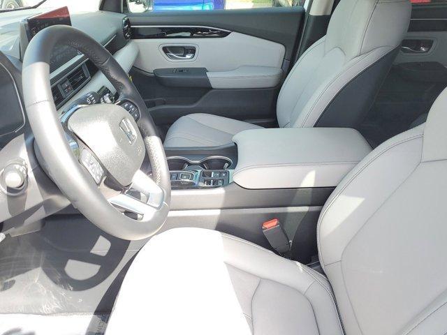new 2025 Honda Pilot car, priced at $51,505