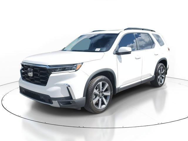 new 2025 Honda Pilot car, priced at $51,505