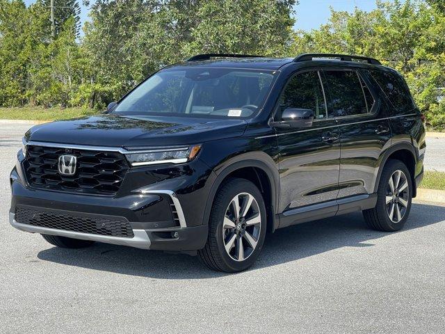 new 2025 Honda Pilot car, priced at $54,175