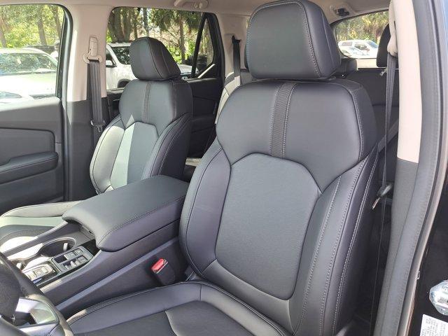 new 2025 Honda Pilot car, priced at $45,725