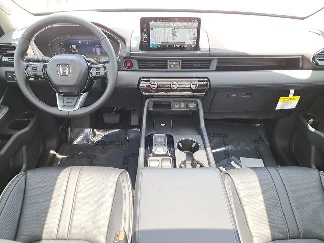 new 2025 Honda Pilot car, priced at $54,985