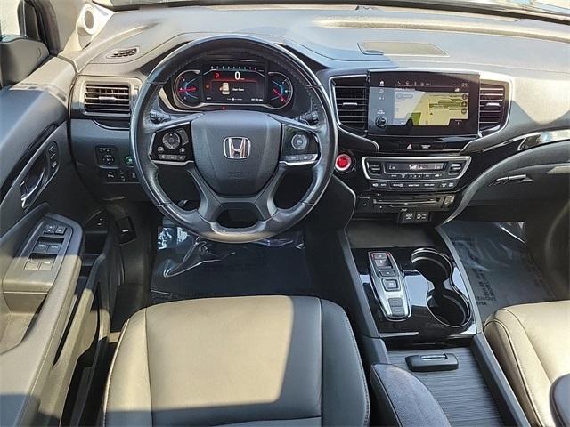 used 2022 Honda Pilot car, priced at $34,997