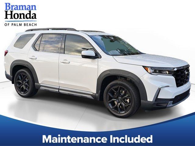 new 2025 Honda Pilot car, priced at $52,155