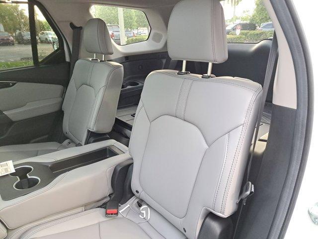new 2025 Honda Pilot car, priced at $52,155