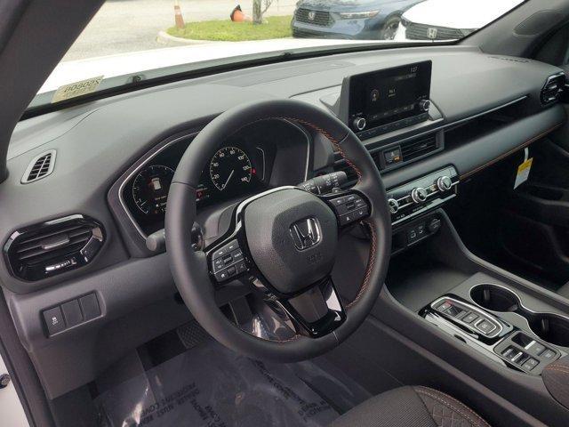 new 2025 Honda Pilot car, priced at $44,205