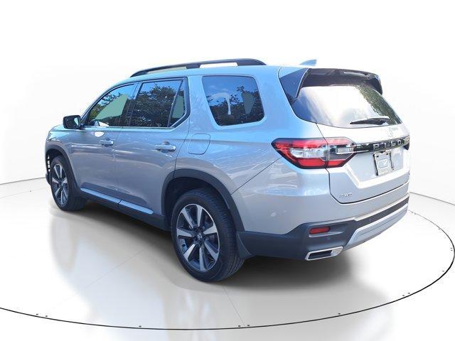 new 2025 Honda Pilot car, priced at $51,050