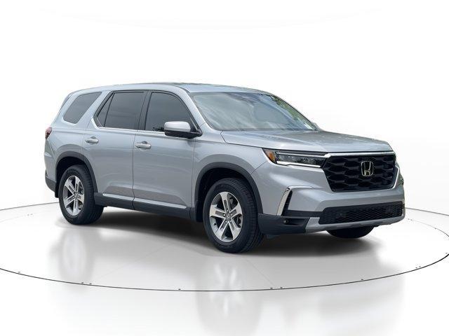 new 2025 Honda Pilot car, priced at $47,445