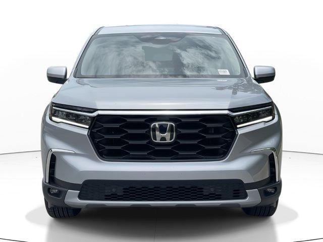 new 2025 Honda Pilot car, priced at $47,445