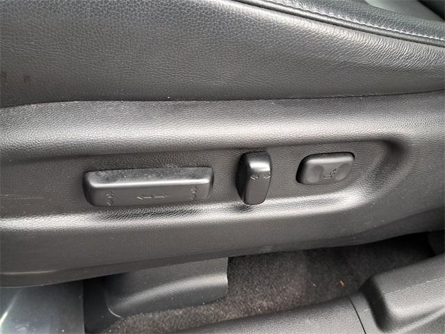 used 2022 Honda Pilot car, priced at $29,890