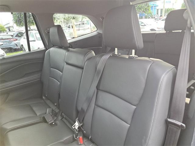 used 2022 Honda Pilot car, priced at $29,890
