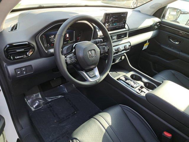 new 2025 Honda Pilot car, priced at $56,705
