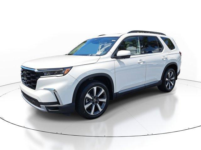 new 2025 Honda Pilot car, priced at $55,030
