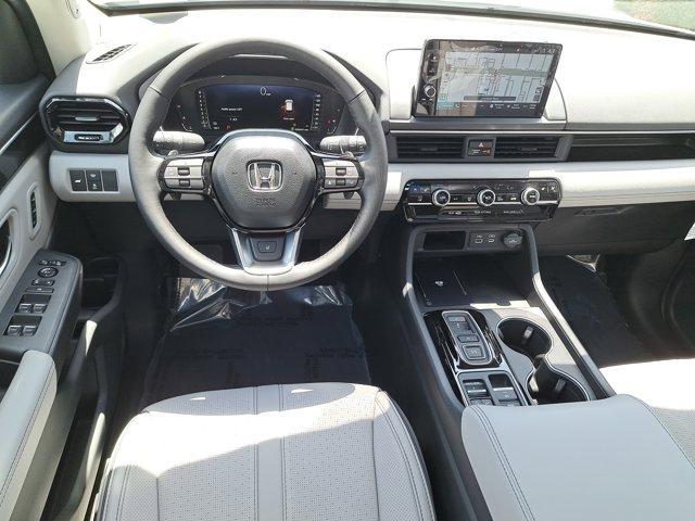 new 2025 Honda Pilot car, priced at $55,030