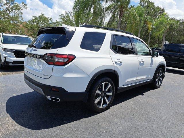 new 2025 Honda Pilot car, priced at $55,030