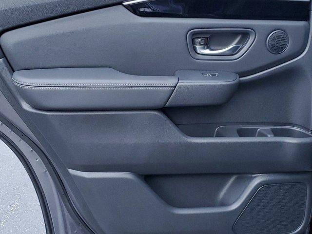 new 2025 Honda Pilot car, priced at $45,405