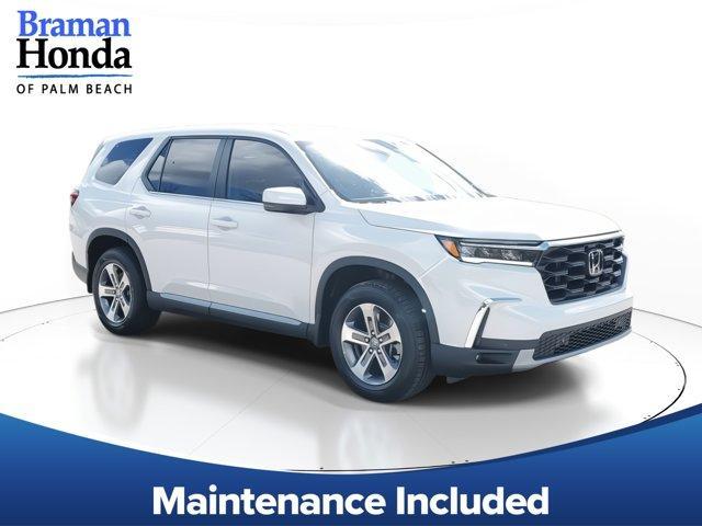 new 2025 Honda Pilot car, priced at $45,405