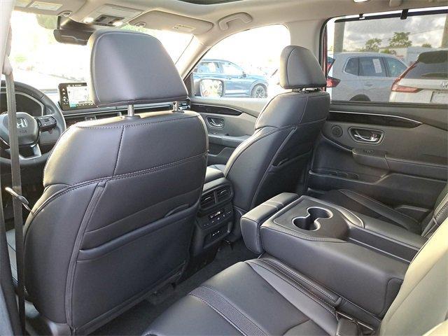 used 2025 Honda Pilot car, priced at $44,900