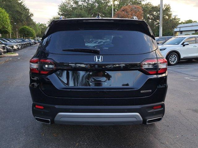 new 2025 Honda Pilot car, priced at $50,895
