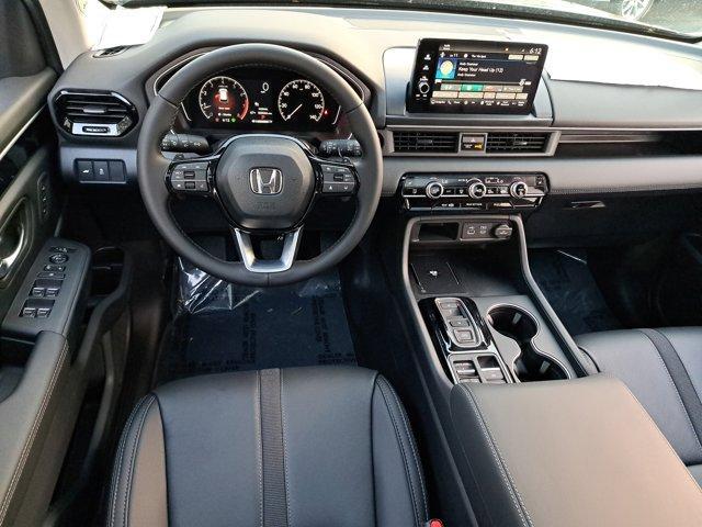 new 2025 Honda Pilot car, priced at $50,895