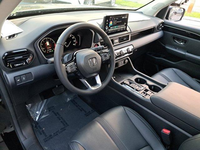 new 2025 Honda Pilot car, priced at $50,895