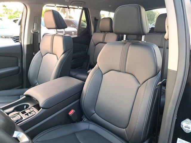 new 2025 Honda Pilot car, priced at $50,895