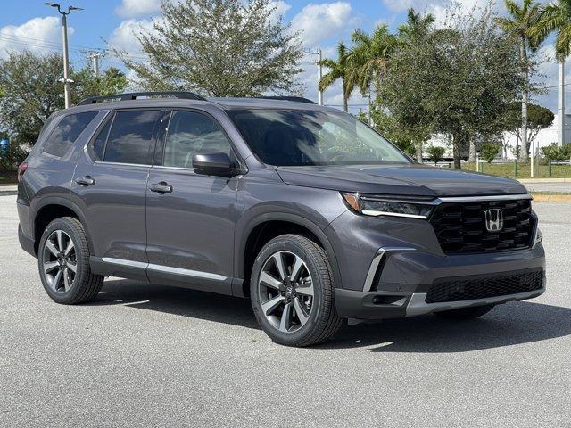 new 2025 Honda Pilot car, priced at $54,175