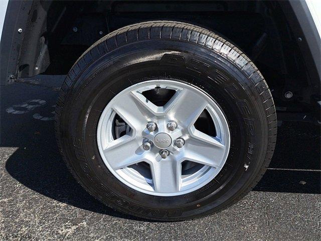 used 2022 Jeep Gladiator car, priced at $31,900
