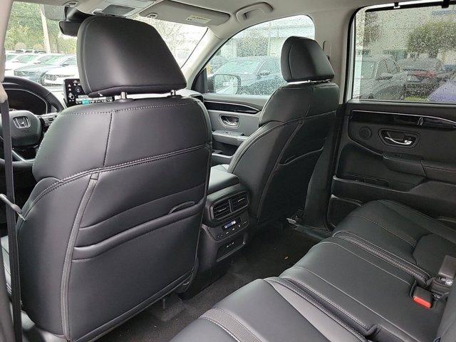 new 2025 Honda Pilot car, priced at $48,280