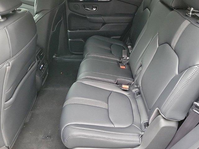 new 2025 Honda Pilot car, priced at $48,280