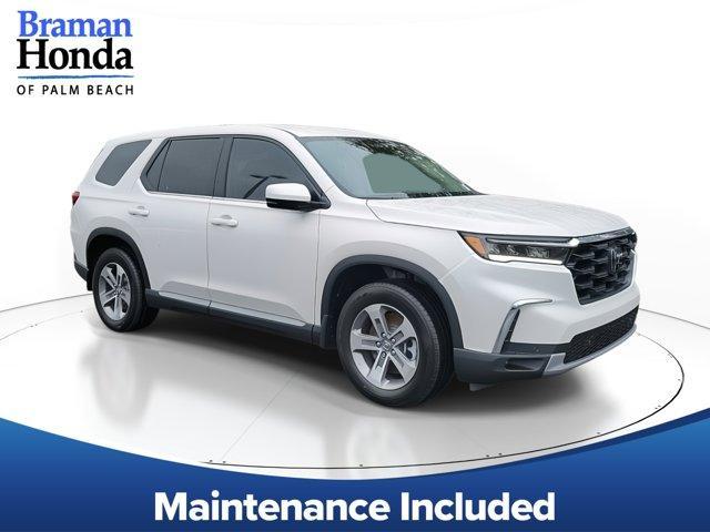 new 2025 Honda Pilot car, priced at $48,280
