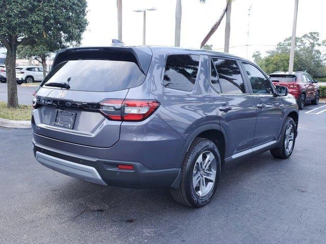 new 2025 Honda Pilot car, priced at $44,995