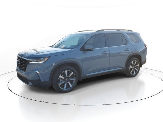 new 2025 Honda Pilot car, priced at $51,550