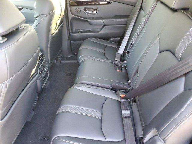 new 2025 Honda Pilot car, priced at $51,550