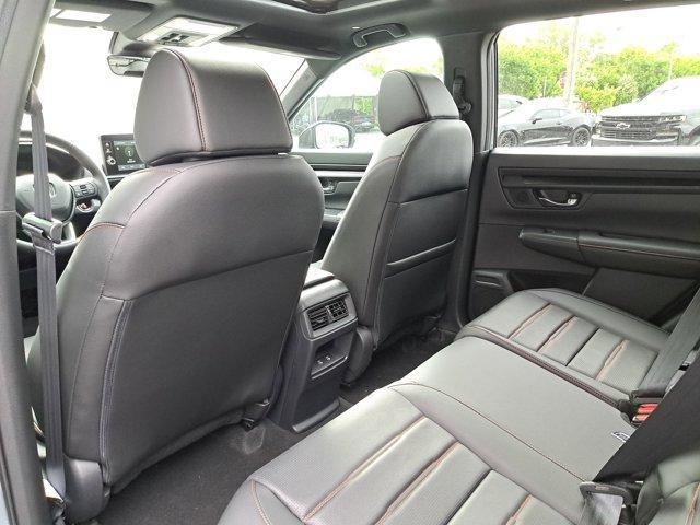 new 2026 Honda CR-V Hybrid car, priced at $40,575